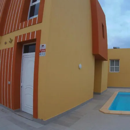 Mariposas Homes Pool 度假居 罗萨里奥港