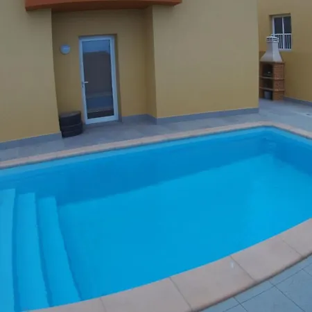 度假居 Mariposas Homes Pool *